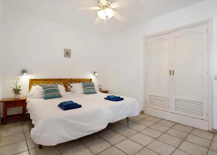 Apartment Playa Flamingo 62 *